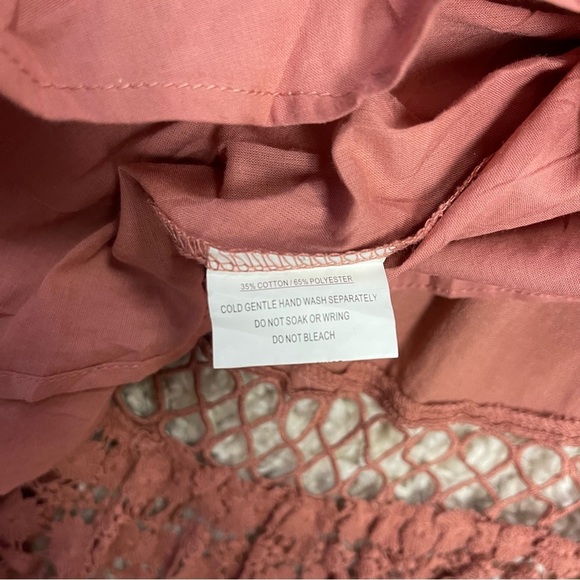 Saints + Secrets Dress Women's Size XS Rose Taupe Crochet Cut Out 3/4 Sleeves - Picture 8 of 8